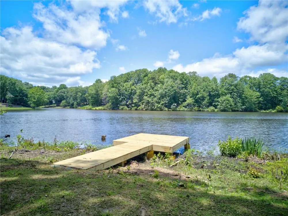 511 Lakeside Drive Hiram, GA 30141