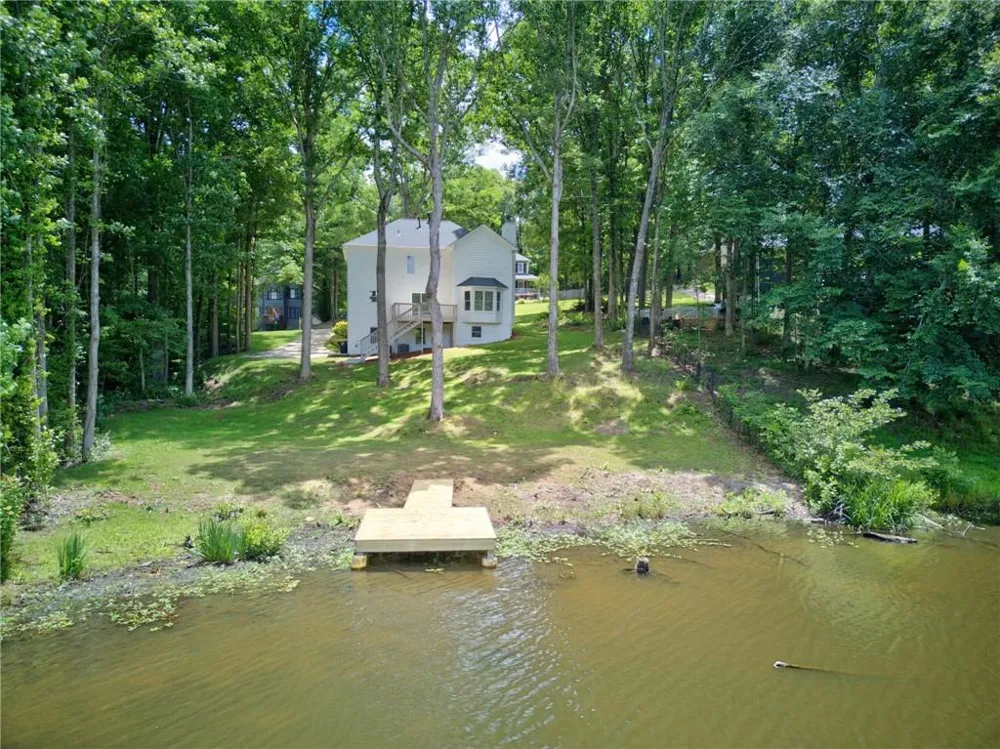 511 Lakeside Drive Hiram, GA 30141