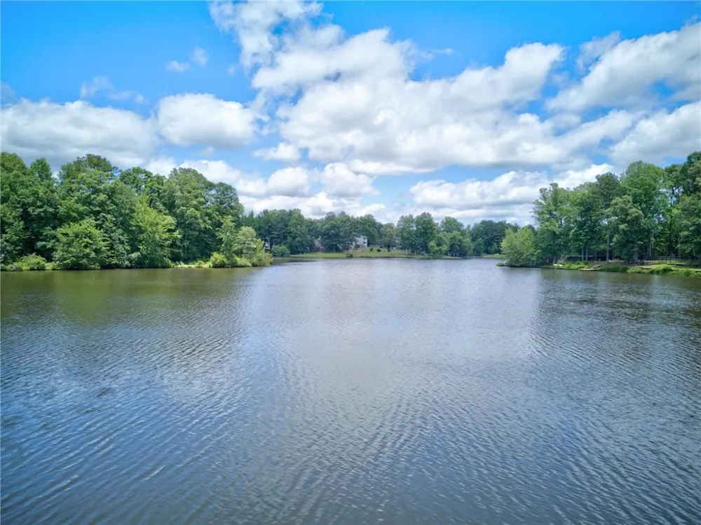 511 Lakeside Drive Hiram, GA 30141