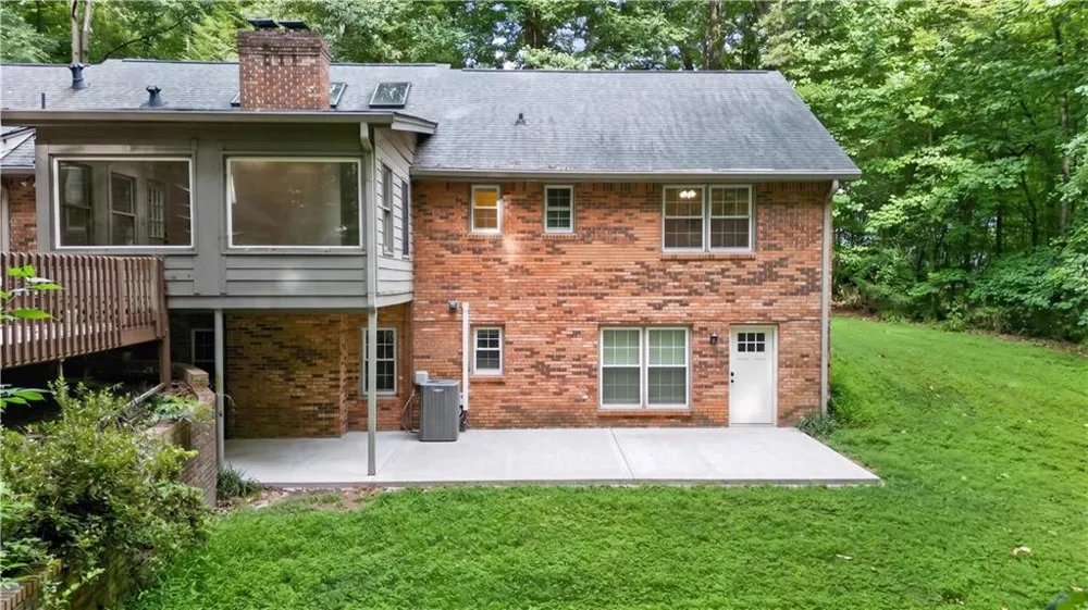1955 Branchwood Court Snellville, GA 30078