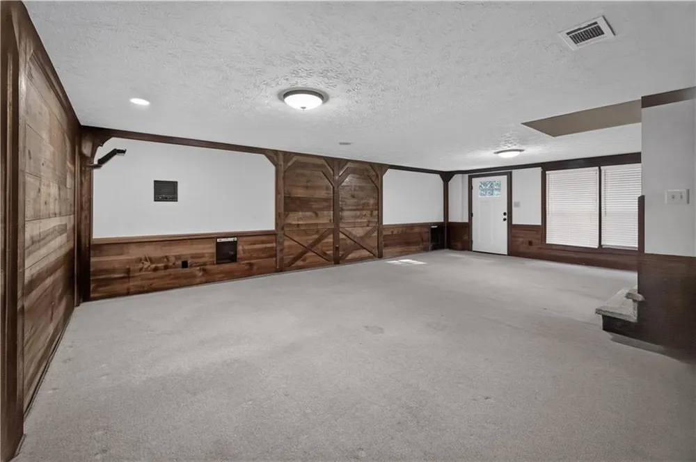 1955 Branchwood Court Snellville, GA 30078