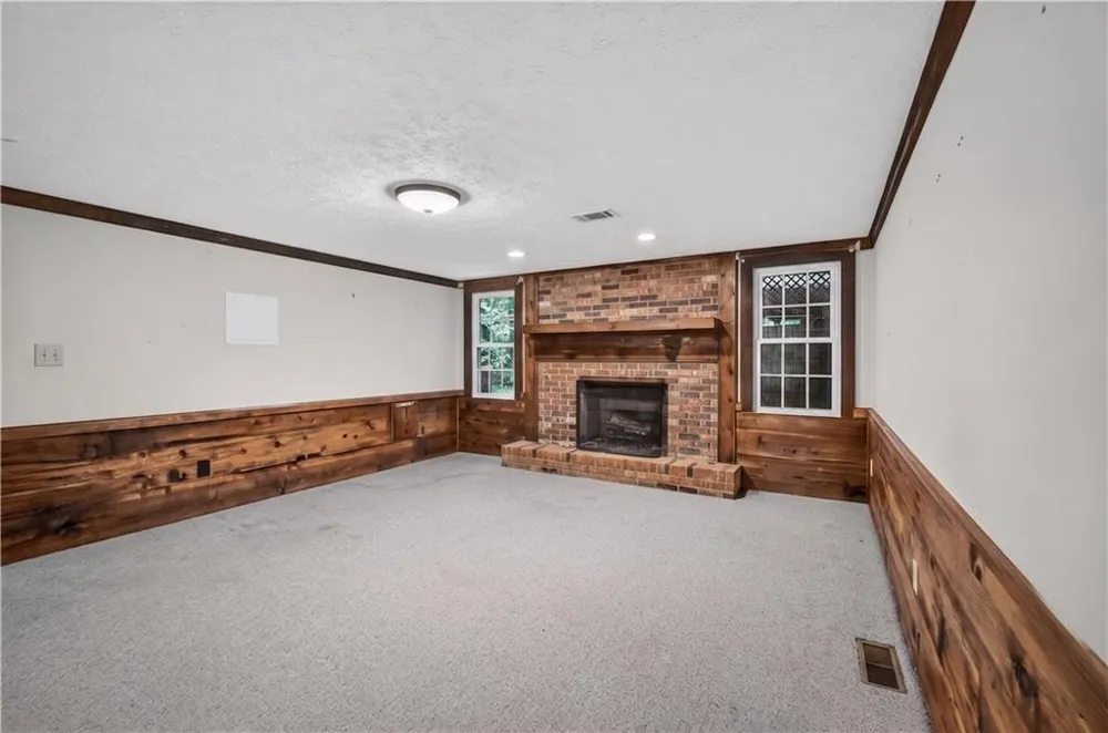 1955 Branchwood Court Snellville, GA 30078