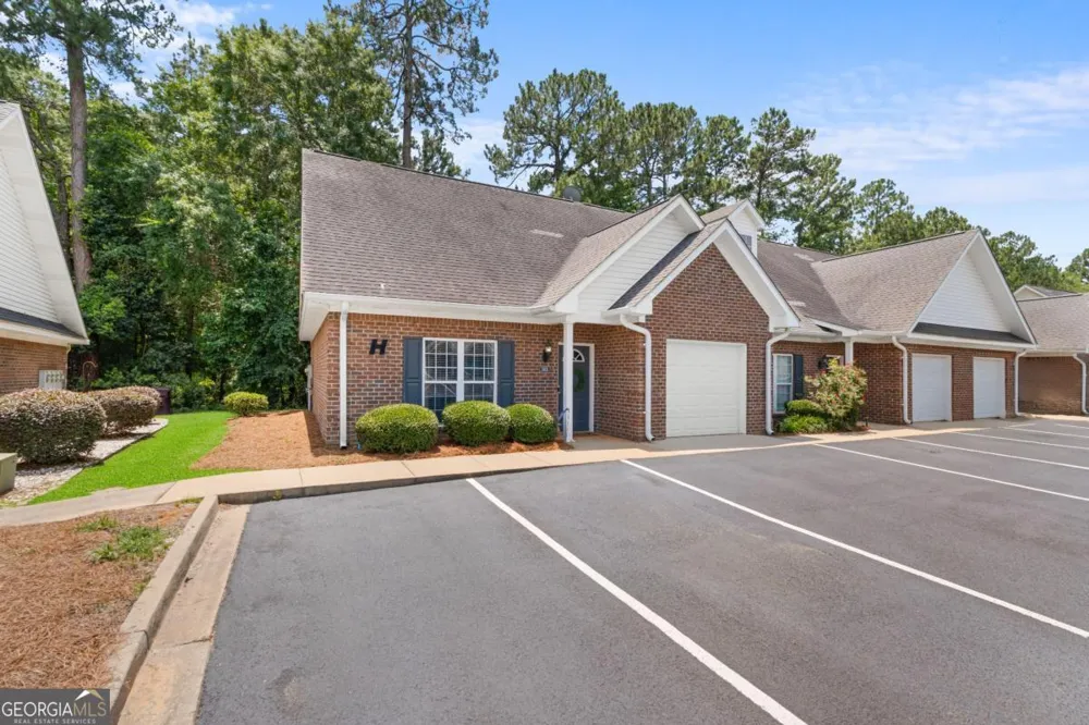 8100 Burkhalter RD Statesboro, GA 30461