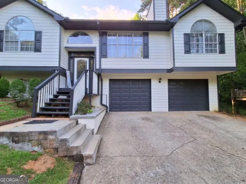 1142 Riverside TRCE