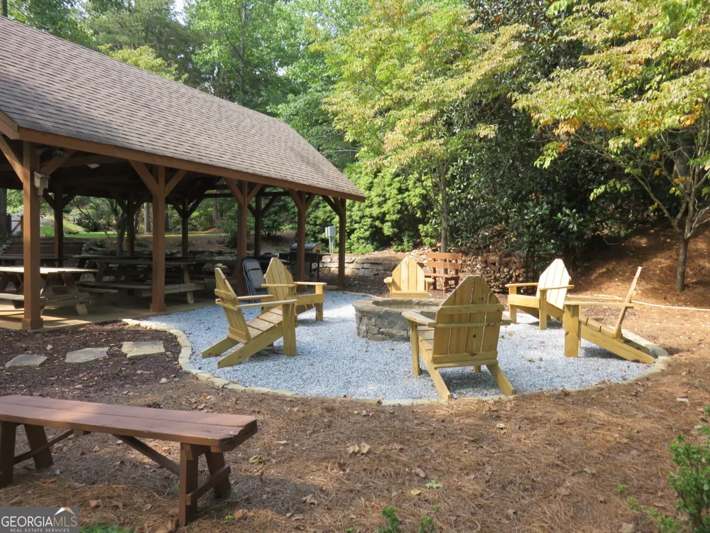 209 Chimney Oaks TRL Cleveland, GA 30528