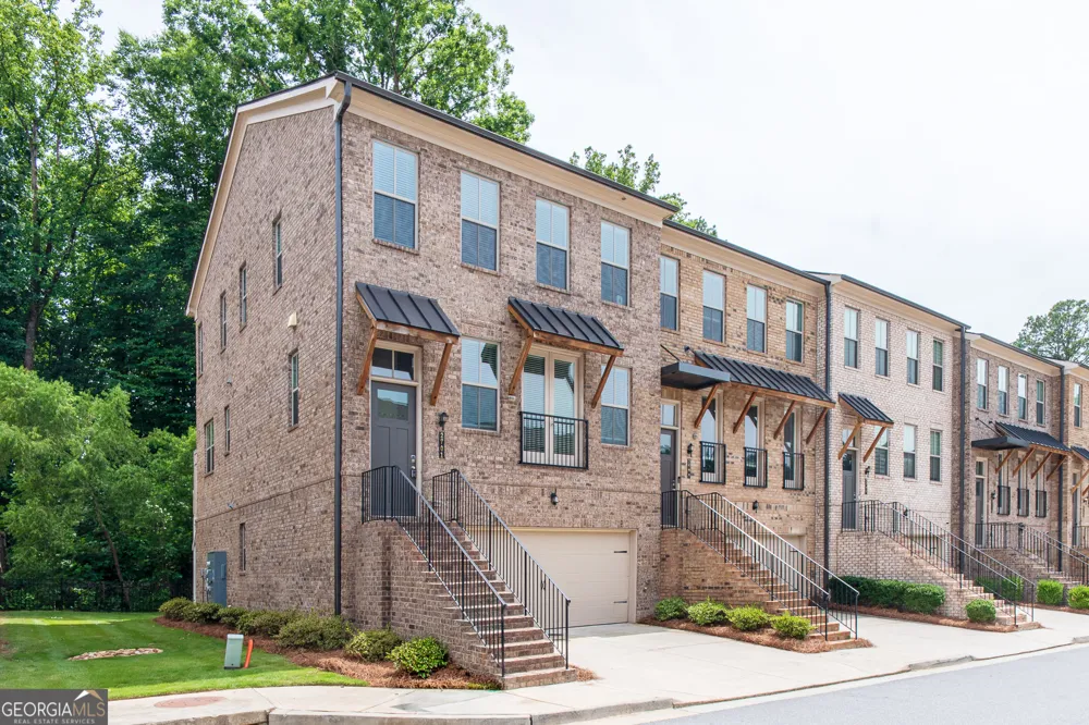2701 Cedar Pine WAY Doraville, GA 30360