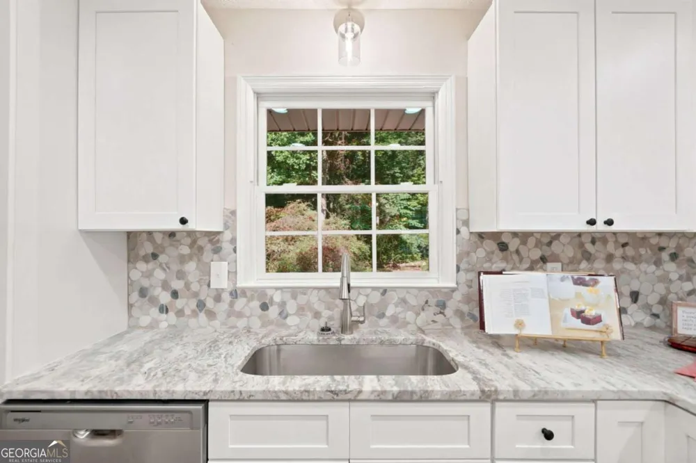 7215 Sinyard RD Lithia Springs, GA 30122