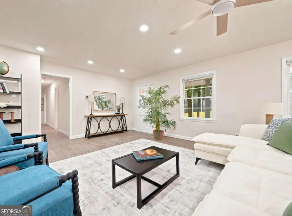 7215 Sinyard RD Lithia Springs, GA 30122