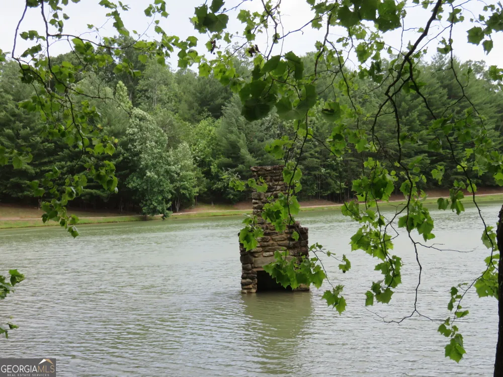 210 Chimney Oaks TRL Cleveland, GA 30528
