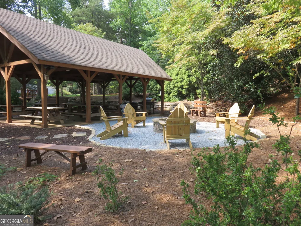 210 Chimney Oaks TRL Cleveland, GA 30528