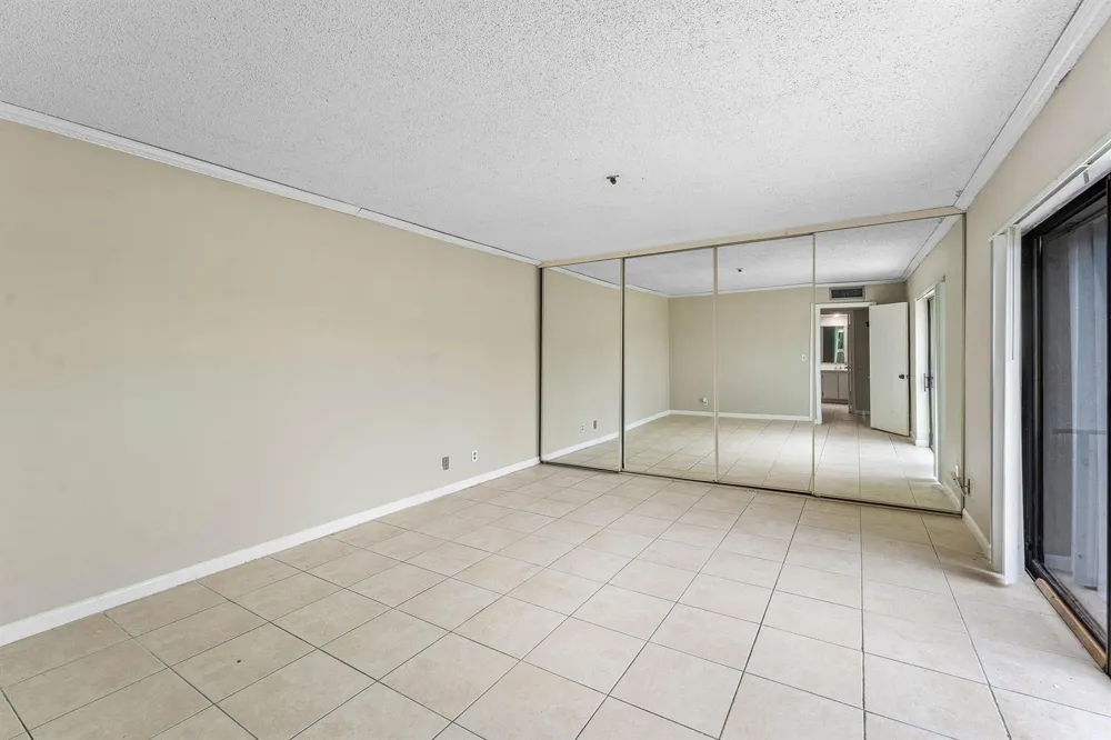 1534 FOREST LAKES CIRCLE #D West Palm Beach, FL 33406