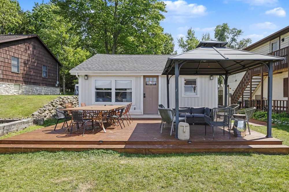 67560 95th Avenue Dowagiac, MI 49047