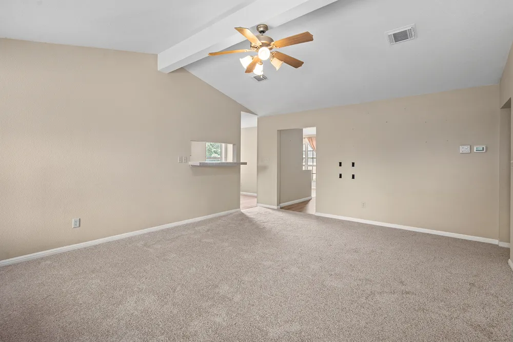 208 Settlers Ridge Bertram, TX 78605