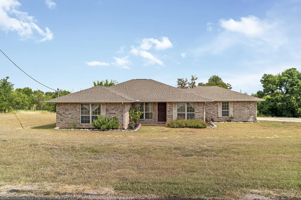 208 Settlers Ridge Bertram, TX 78605