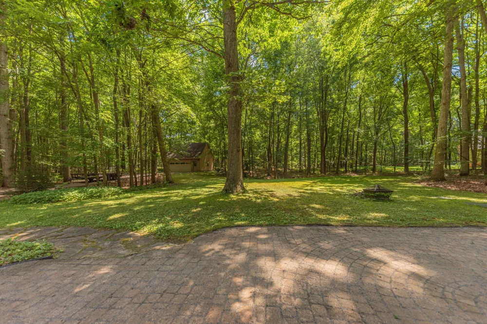 7421 Black Forest Drive Dexter, MI 48130