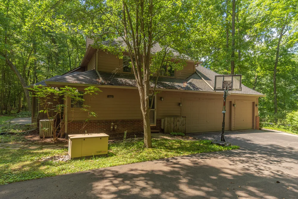 7421 Black Forest Drive Dexter, MI 48130