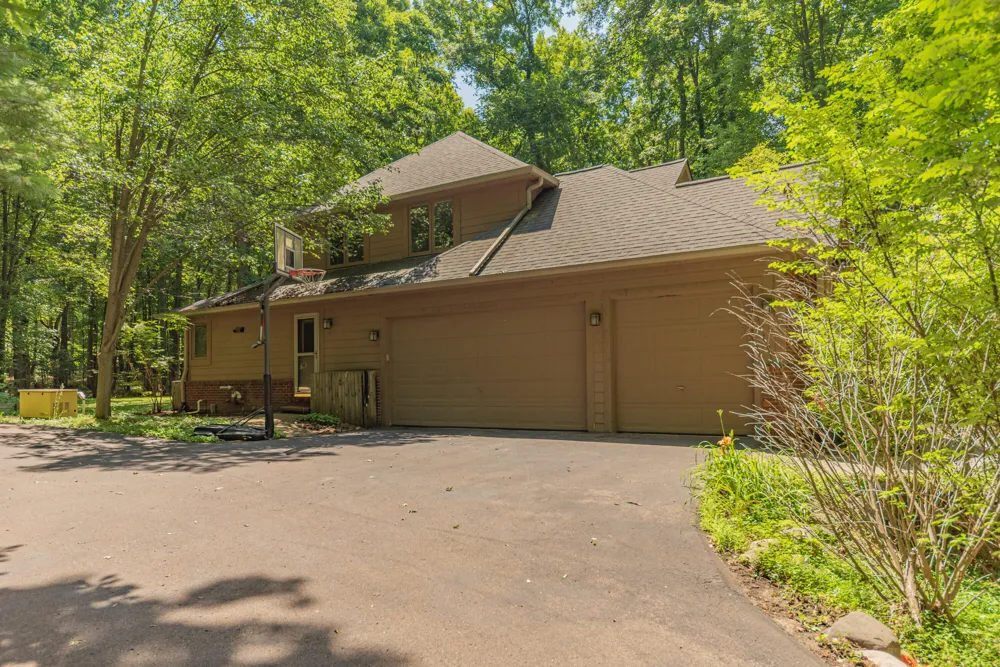 7421 Black Forest Drive Dexter, MI 48130