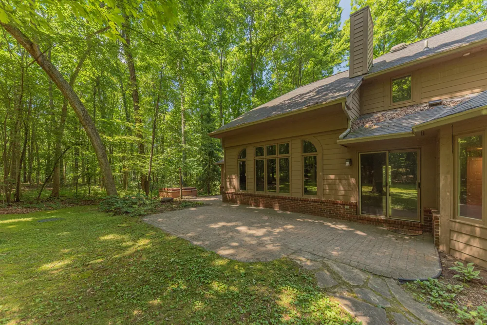 7421 Black Forest Drive Dexter, MI 48130