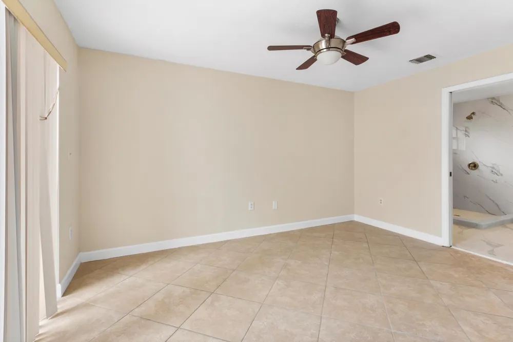 8871 SW 6th Street Miami, FL 33174