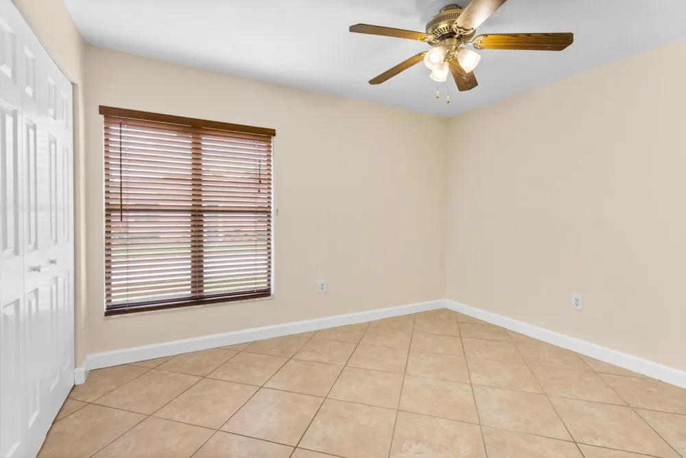 8871 SW 6th Street Miami, FL 33174