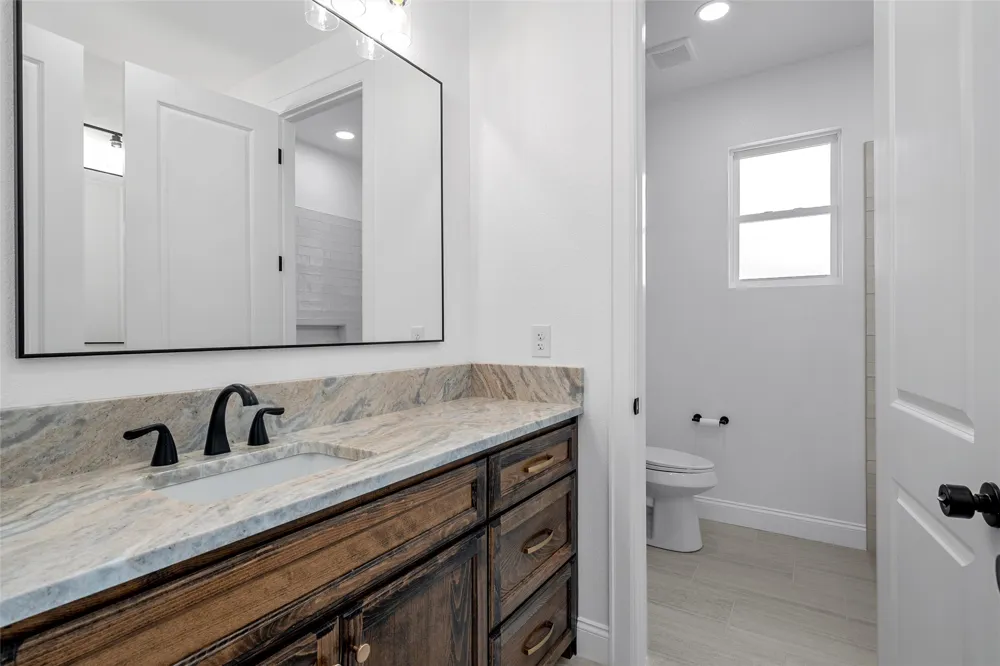 1025 Galaxy Woodway, TX 76712