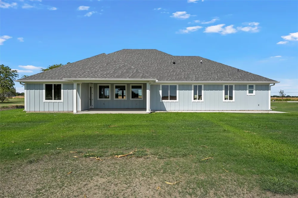 1025 Galaxy Woodway, TX 76712