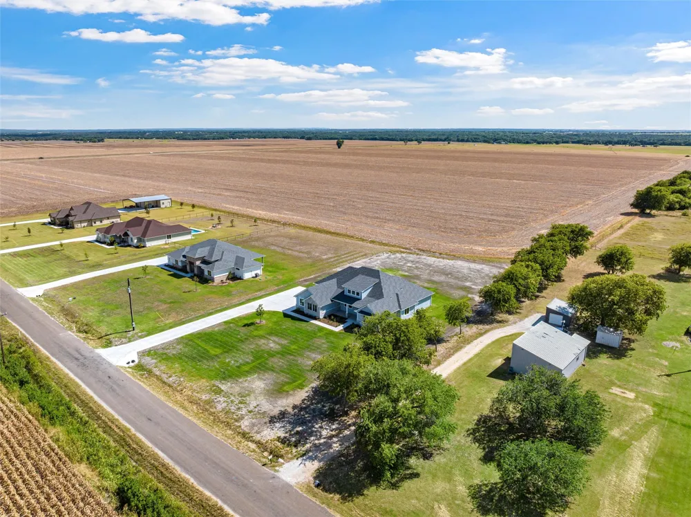 1025 Galaxy Woodway, TX 76712
