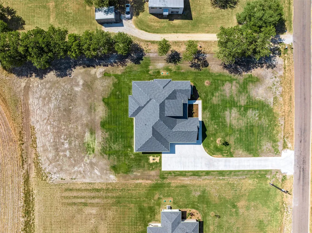1025 Galaxy Woodway, TX 76712