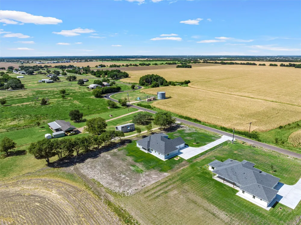 1025 Galaxy Woodway, TX 76712