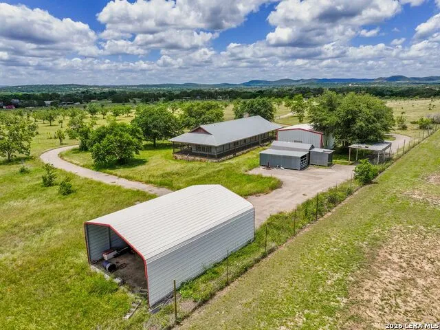 292 Old Loop 173 Bandera, TX 78003