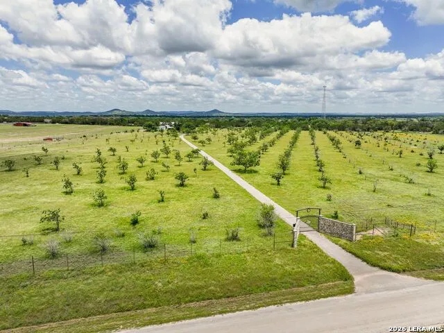 292 Old Loop 173 Bandera, TX 78003