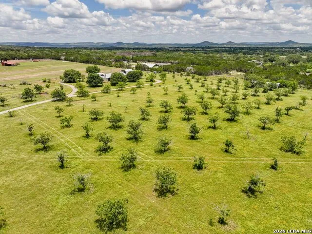 292 Old Loop 173 Bandera, TX 78003