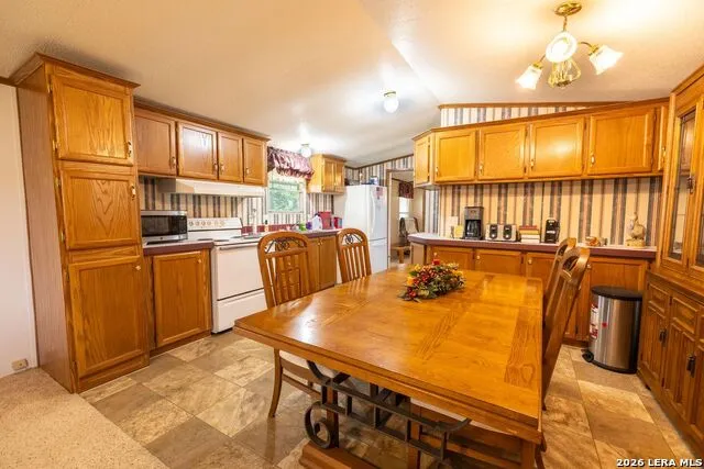 292 Old Loop 173 Bandera, TX 78003