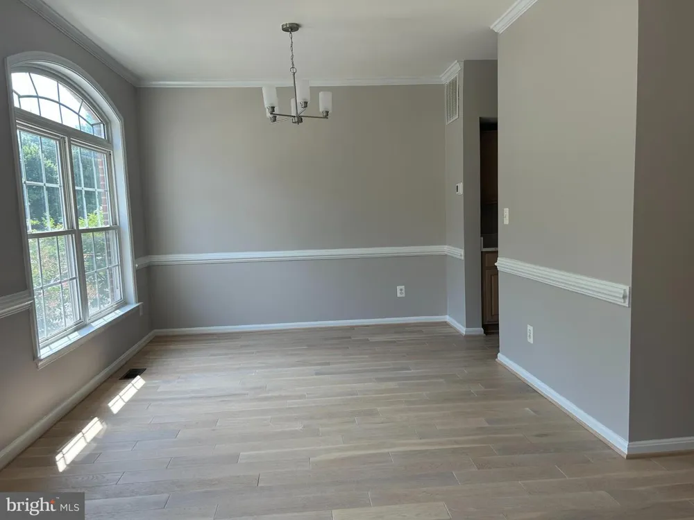 20381 FALLSWAY TERRACE Sterling, VA 20165