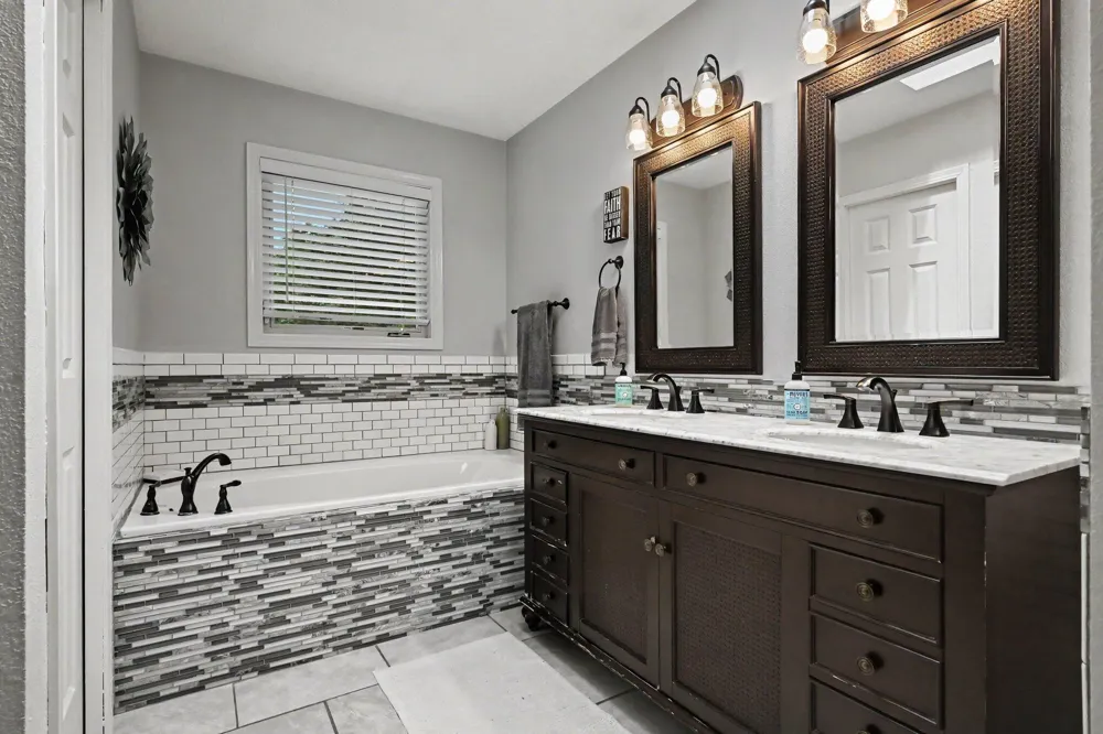 12265 Riverside Drive White Pigeon, MI 49099