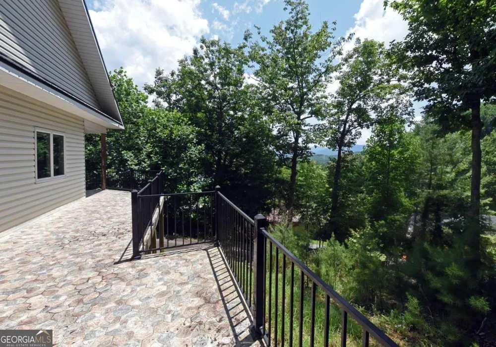 714 Mountain View RD Hiawassee, GA 30546