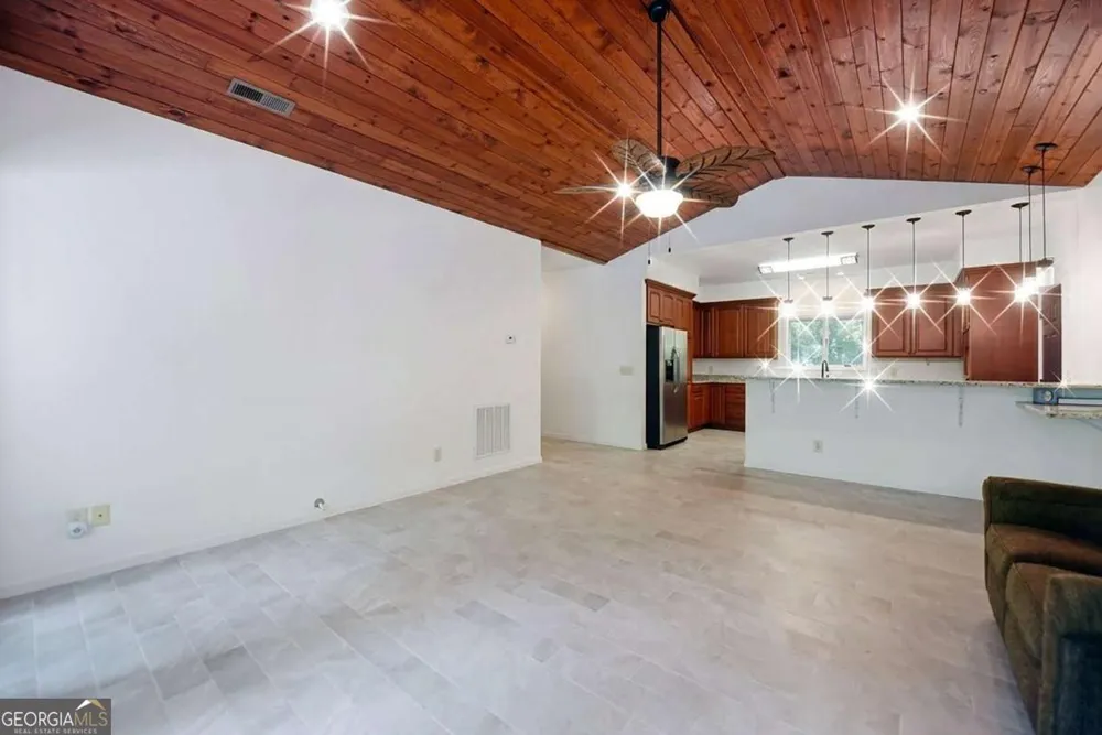 714 Mountain View RD Hiawassee, GA 30546
