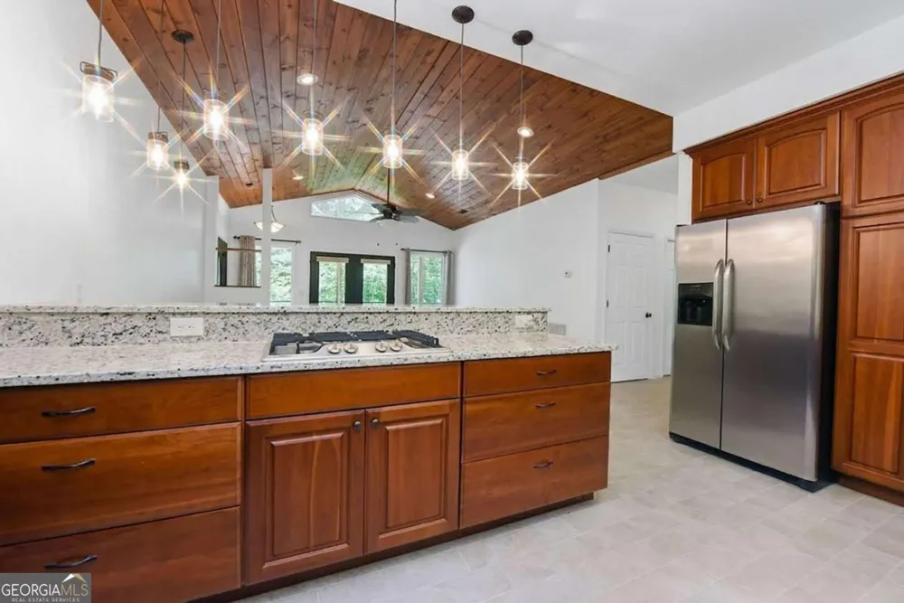 714 Mountain View RD Hiawassee, GA 30546