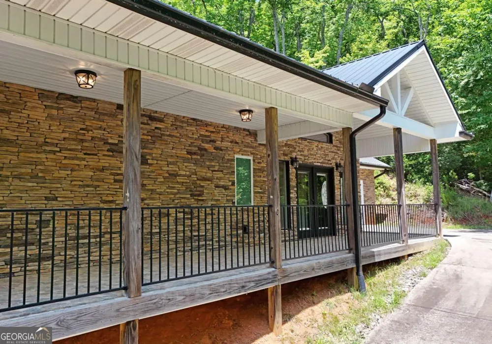714 Mountain View RD Hiawassee, GA 30546