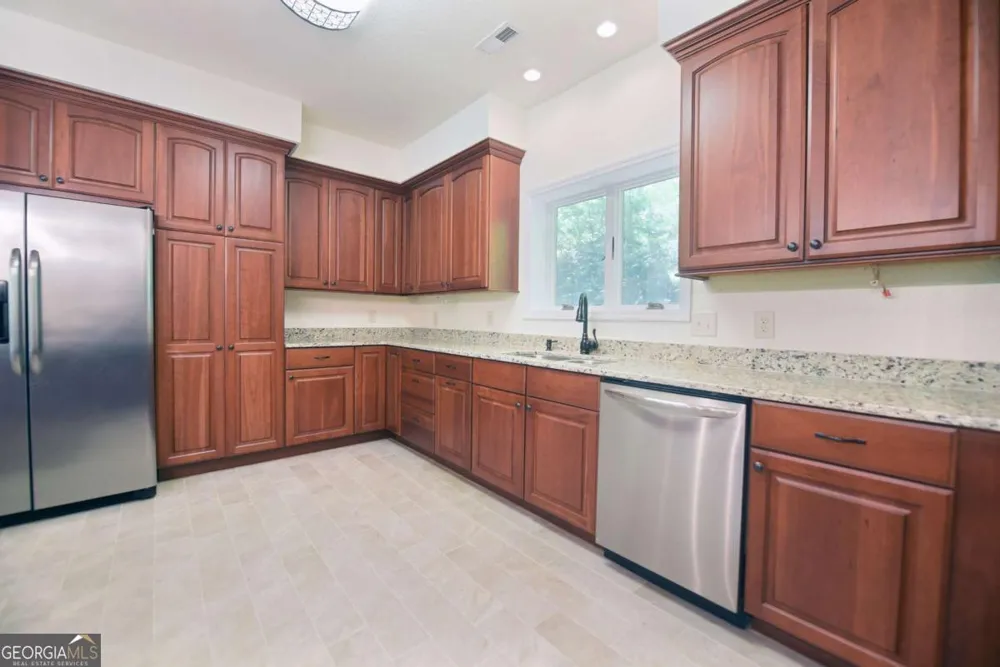 714 Mountain View RD Hiawassee, GA 30546