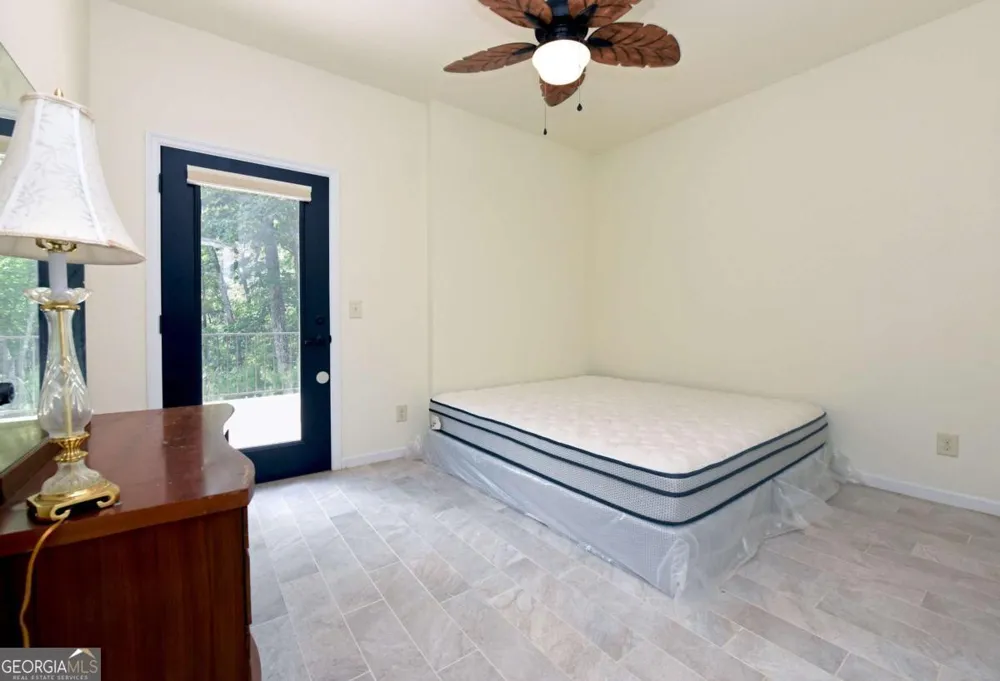 714 Mountain View RD Hiawassee, GA 30546
