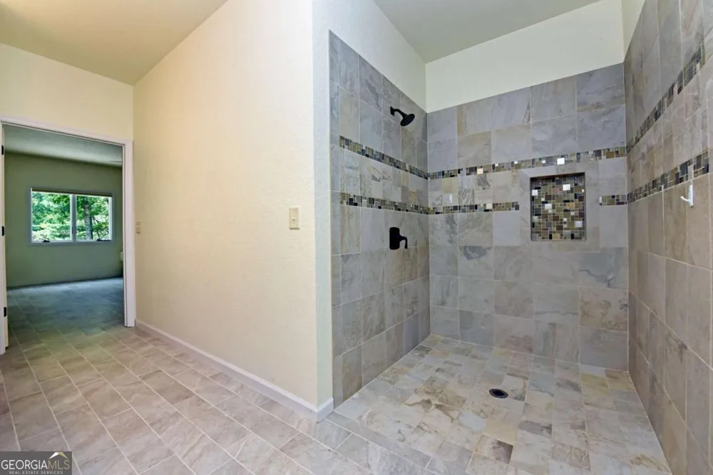 714 Mountain View RD Hiawassee, GA 30546