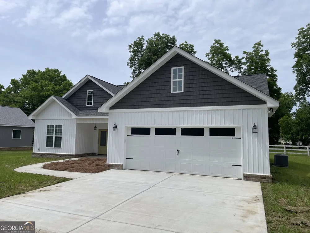 116 Pecan ST Cochran, GA 31014
