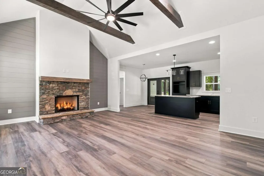 4016 Carver Mill RD Talking Rock, GA 30175