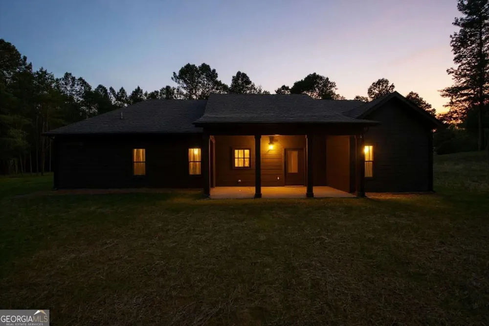 4016 Carver Mill RD Talking Rock, GA 30175