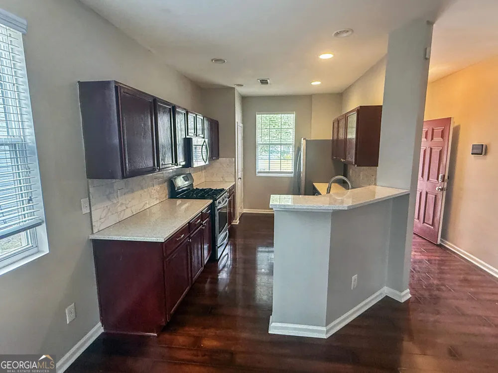 2734 Jordan LN Lithia Springs, GA 30122