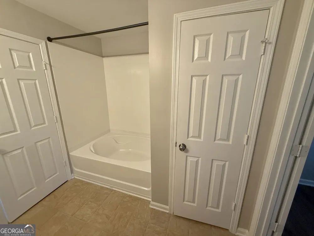 2734 Jordan LN Lithia Springs, GA 30122