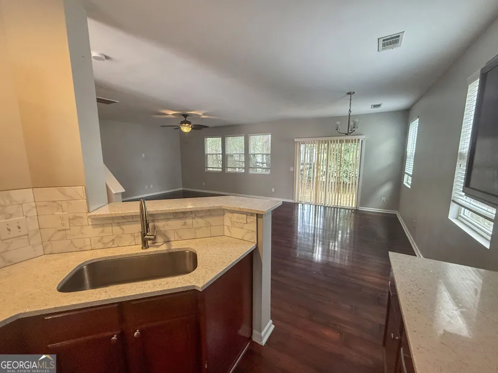 2734 Jordan LN Lithia Springs, GA 30122