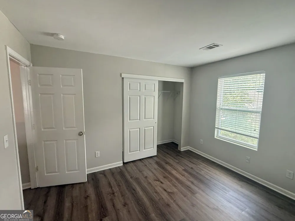 2734 Jordan LN Lithia Springs, GA 30122