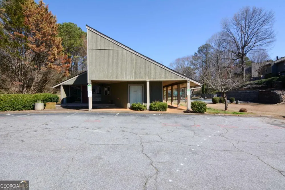 6241 Overlook RD Peachtree Corners, GA 30092